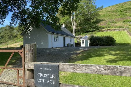 Crosple Cottage entrance.jpg